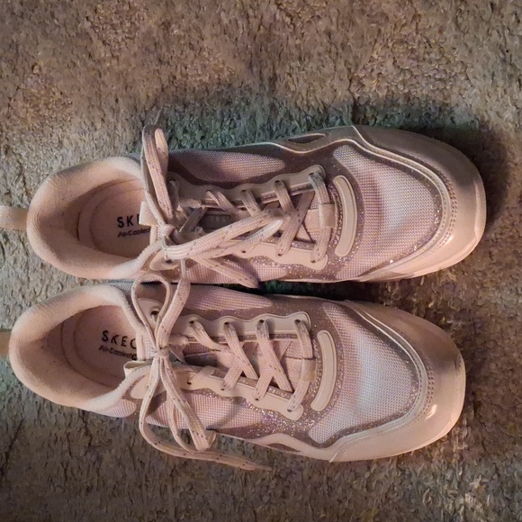 Skechers Air Cooled Memory Foam Sparkly Sneakers EUC - Picture 3 of 7